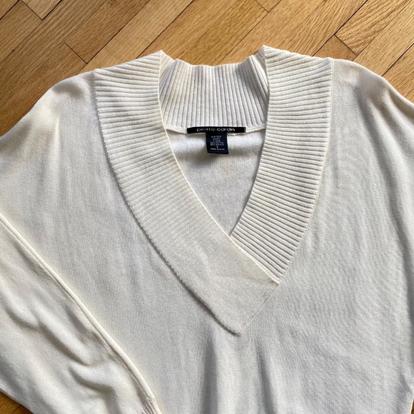 Pierre Cardin White Ribbed Trim Deep V-Neck Relaxed Ivory Sweater Size S - Picture 3 of 8